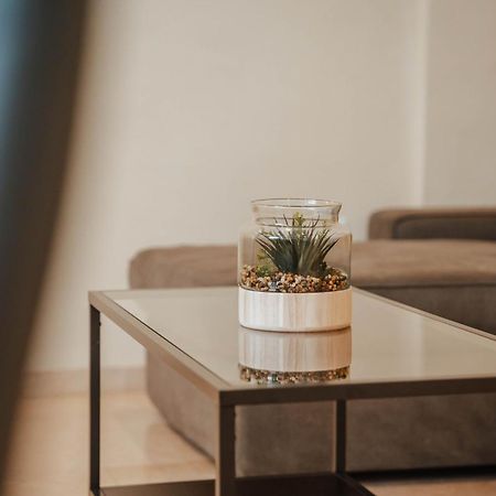 Gran Apartamento De 3 Habitaciones Junto A La Catedral Málaga Dış mekan fotoğraf