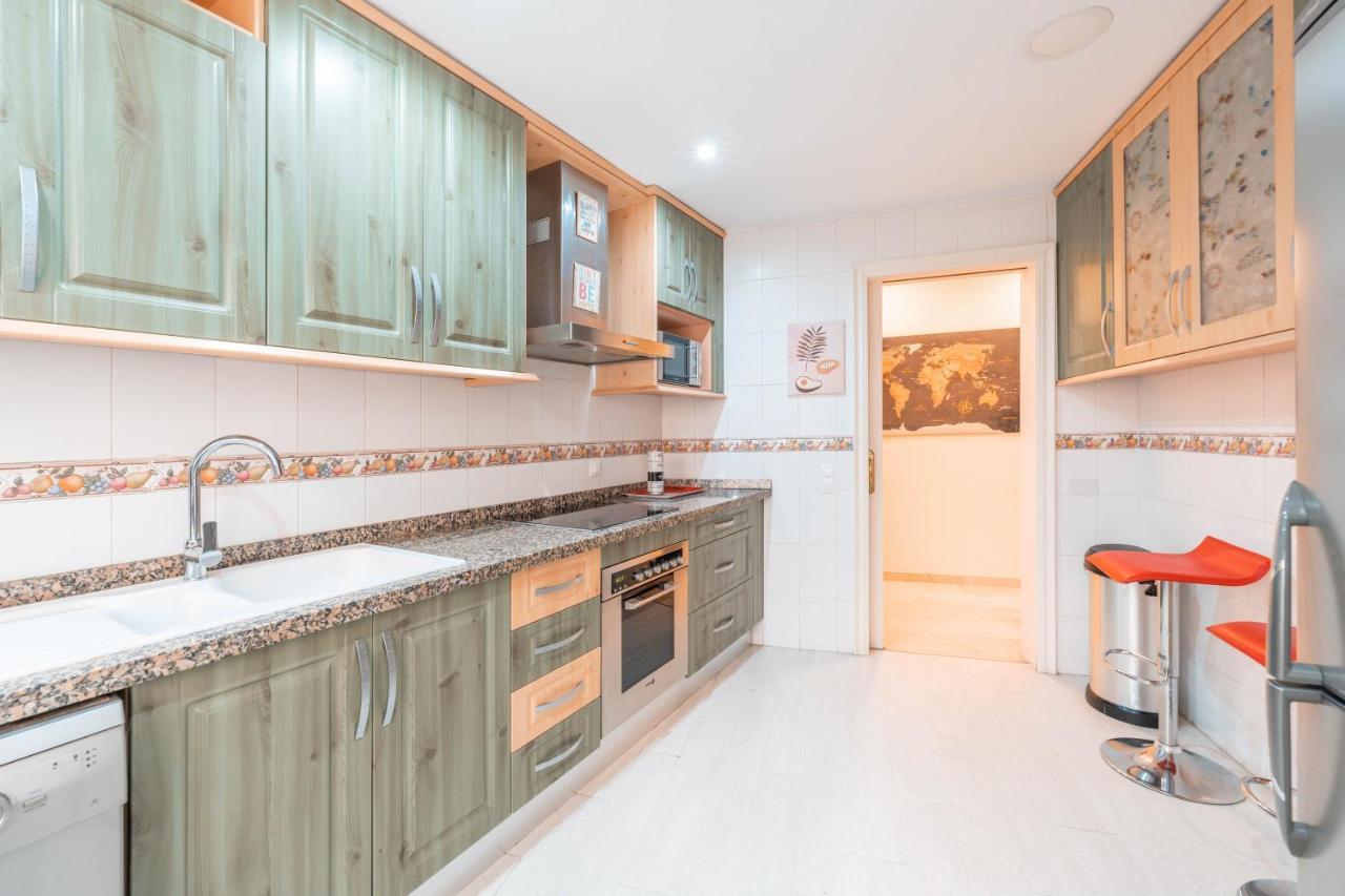 Gran Apartamento De 3 Habitaciones Junto A La Catedral Málaga Dış mekan fotoğraf