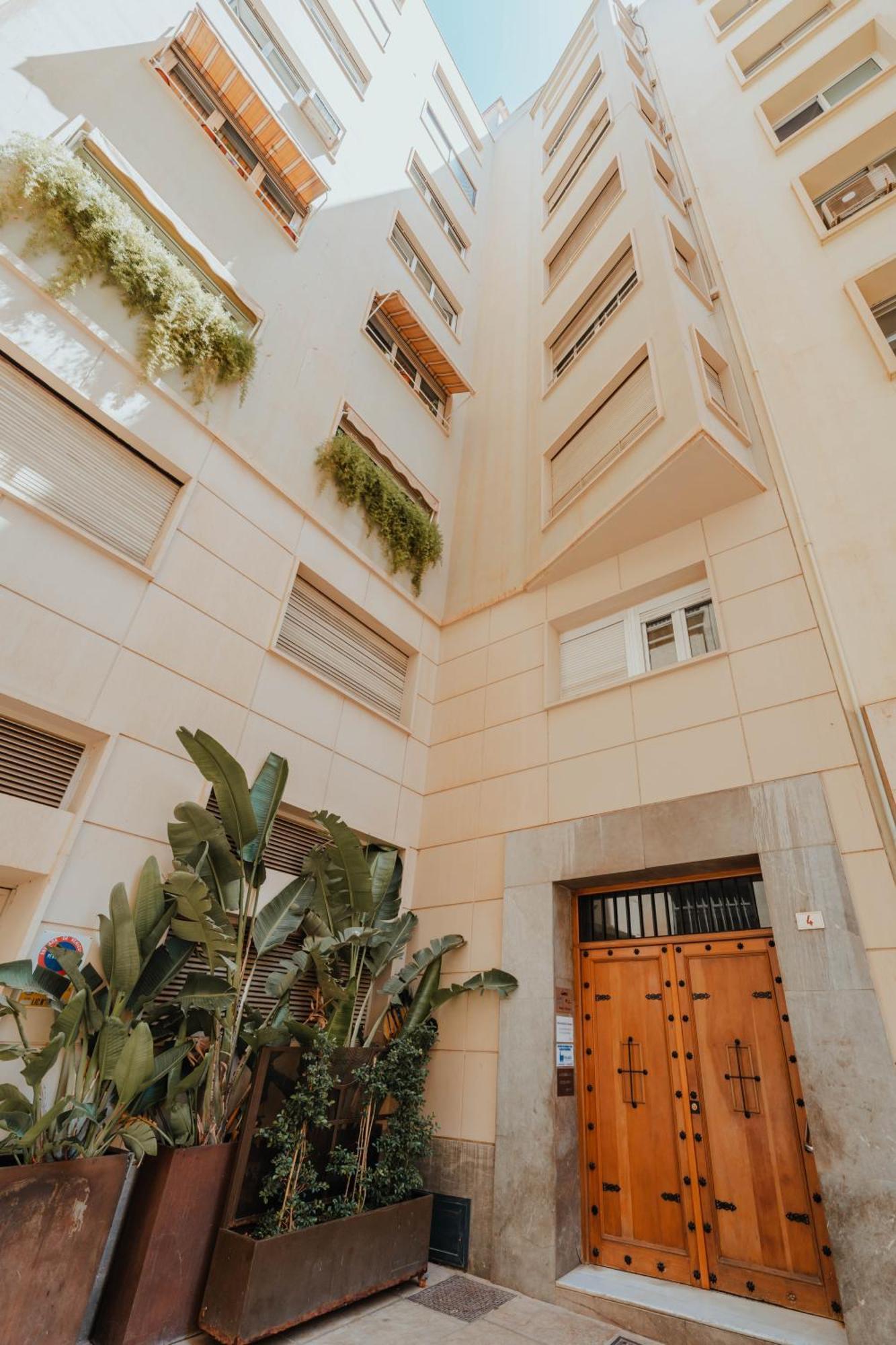 Gran Apartamento De 3 Habitaciones Junto A La Catedral Málaga Dış mekan fotoğraf